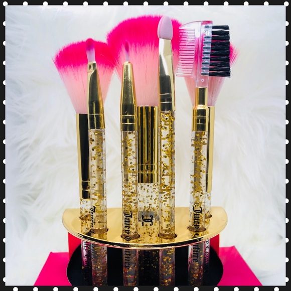 Bird by Juicy Couture Other - 🖤💝Juicy Couture makeup brushes- NIB💖🖤